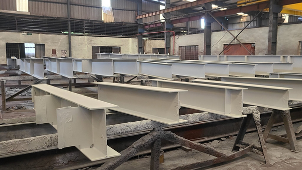 vi-sao-can-hieu-ve-cau-tao-nha-xuong-thep-tien-che 