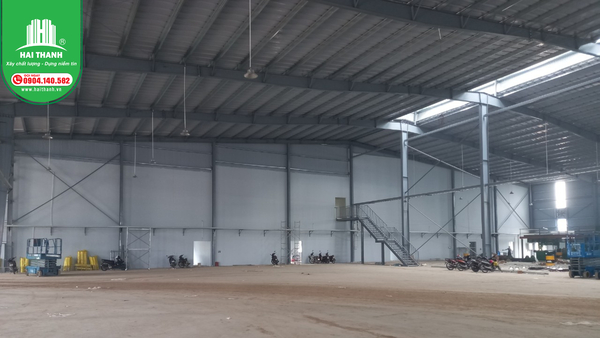 nha-thep-tien-che-cho-cong-trinh-cong-nghiep-duoc-ung-dung-kha-pho-bien-hien-nay 