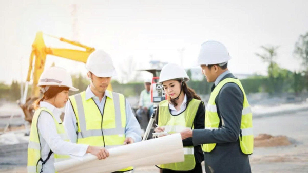 chu-dau-tu-nen-thue-giam-sat-thi-cong-tron-goi-hay-theo-tung-hang-muc 