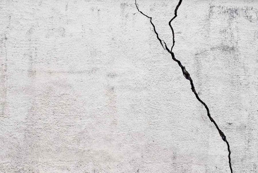 tim-hieu-nguyen-nhan-va-cach-xu-ly-tuong-nha-bi-nut